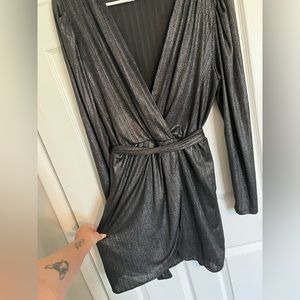 Fraiche by J Long Sleeve shimmer/metallic dress - Size L